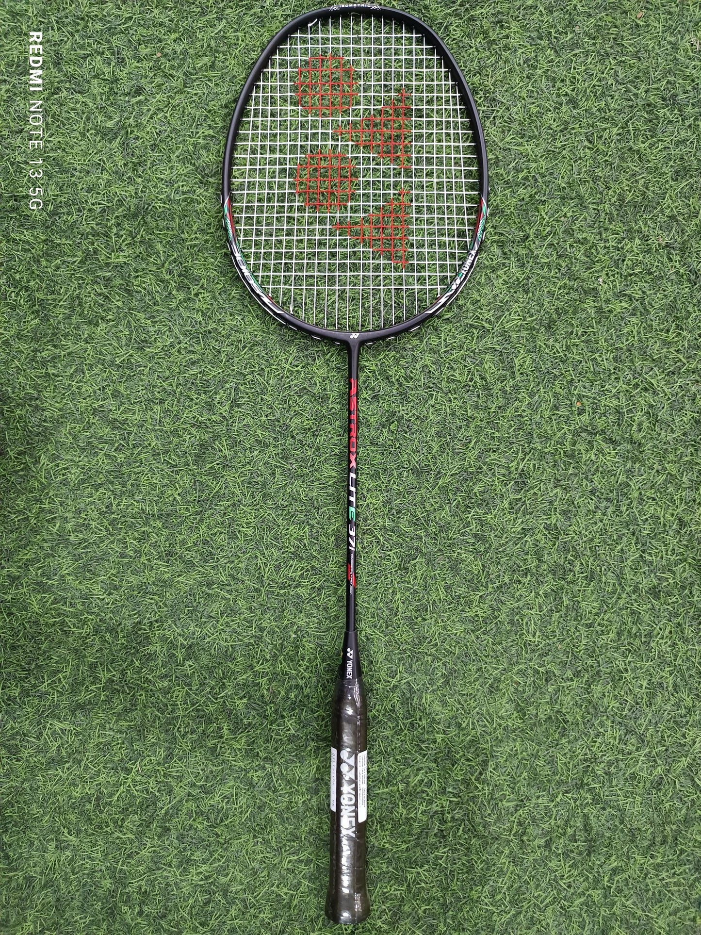 YONEX RACKET ASTROX 37i